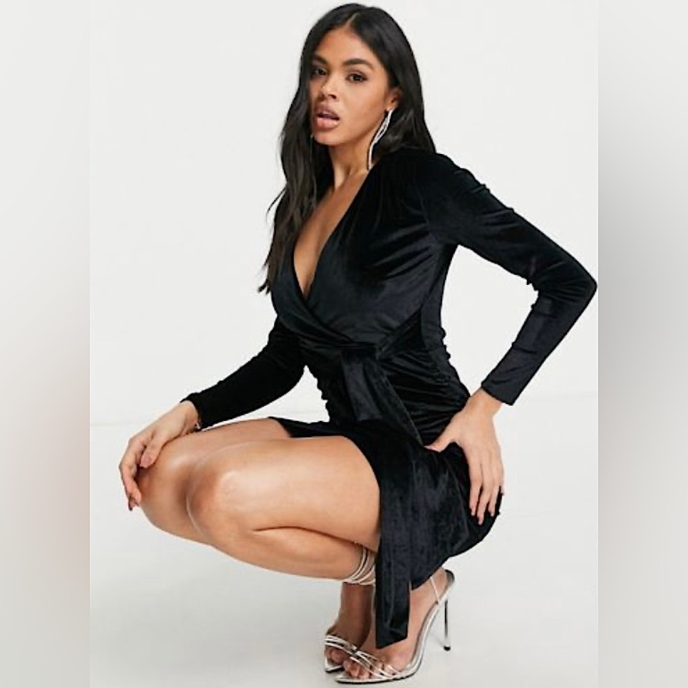 ZARA Mini Dress Velvet Faux Wrap V Neck Belted Black Size S